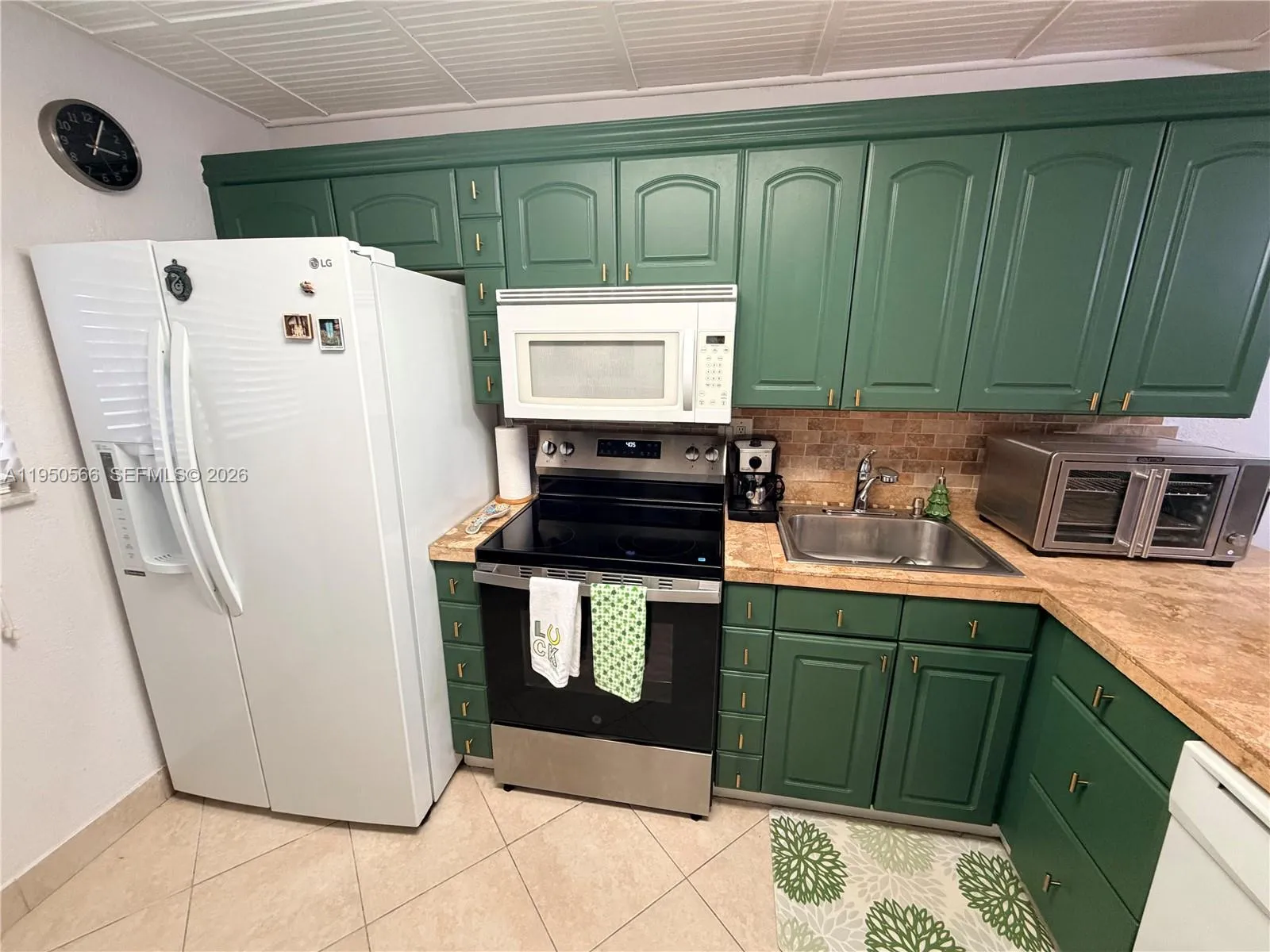 7080 Environ Blvd 226, Lauderhill, Florida 33319, Lauderhill, Florida 33319, 2 Bedrooms Bedrooms, ,2 BathroomsBathrooms,Residential,For Sale,7080 Environ Blvd 226, Lauderhill, Florida 33319,A11950566