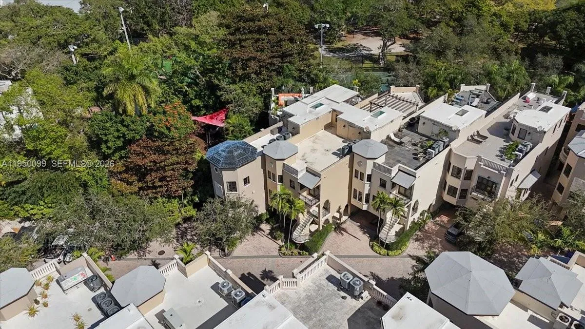 3471 Main Hwy 1240, Miami, Florida 33133, Miami, Florida 33133, 4 Bedrooms Bedrooms, ,4 BathroomsBathrooms,Residential,For Sale,3471 Main Hwy 1240, Miami, Florida 33133,A11950099