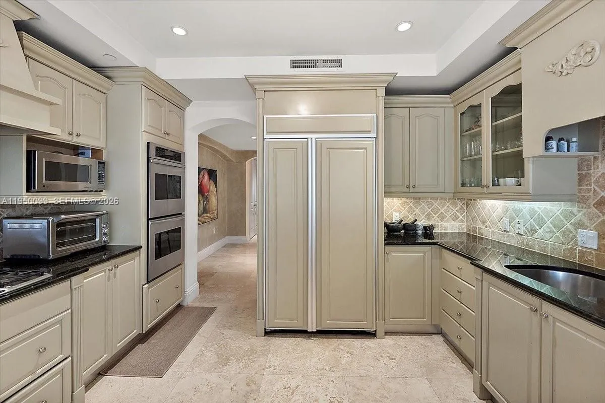 3471 Main Hwy 1240, Miami, Florida 33133, Miami, Florida 33133, 4 Bedrooms Bedrooms, ,4 BathroomsBathrooms,Residential,For Sale,3471 Main Hwy 1240, Miami, Florida 33133,A11950099