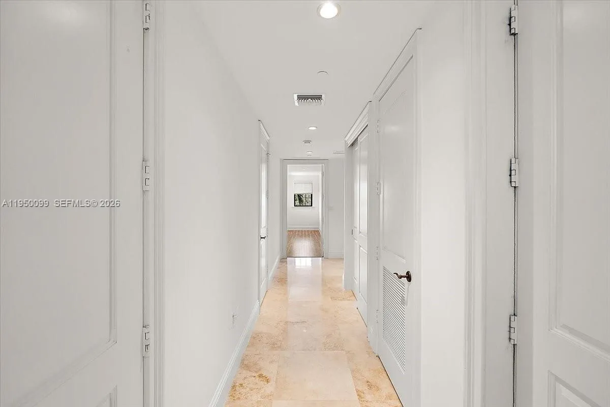 3471 Main Hwy 1240, Miami, Florida 33133, Miami, Florida 33133, 4 Bedrooms Bedrooms, ,4 BathroomsBathrooms,Residential,For Sale,3471 Main Hwy 1240, Miami, Florida 33133,A11950099