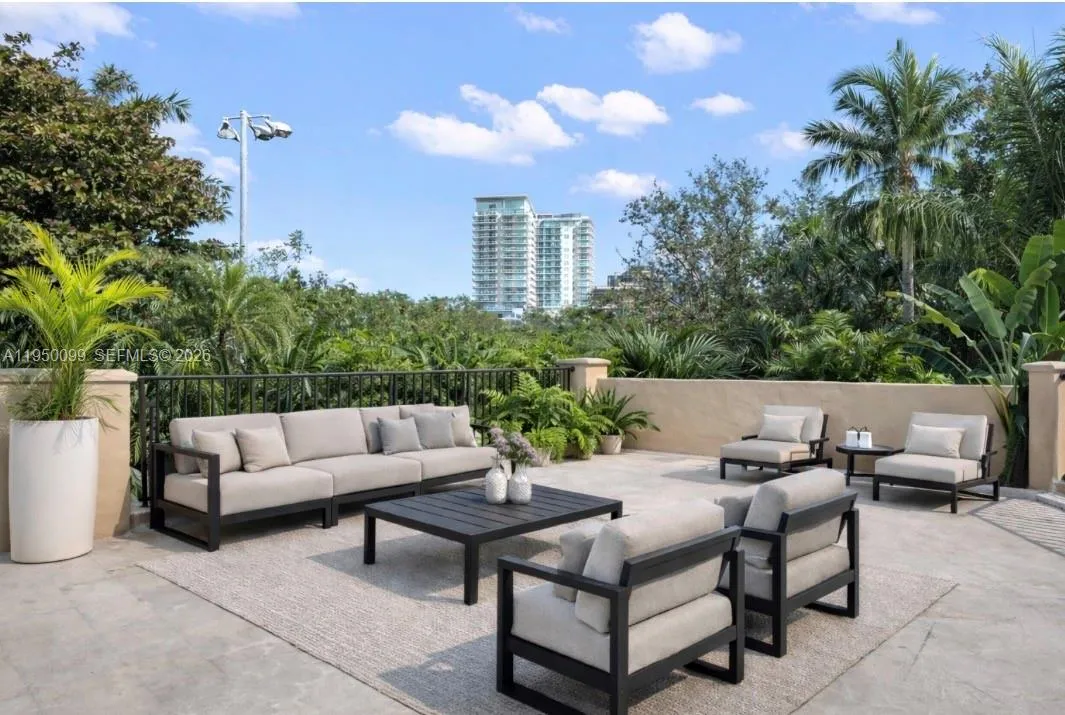 virtual staging