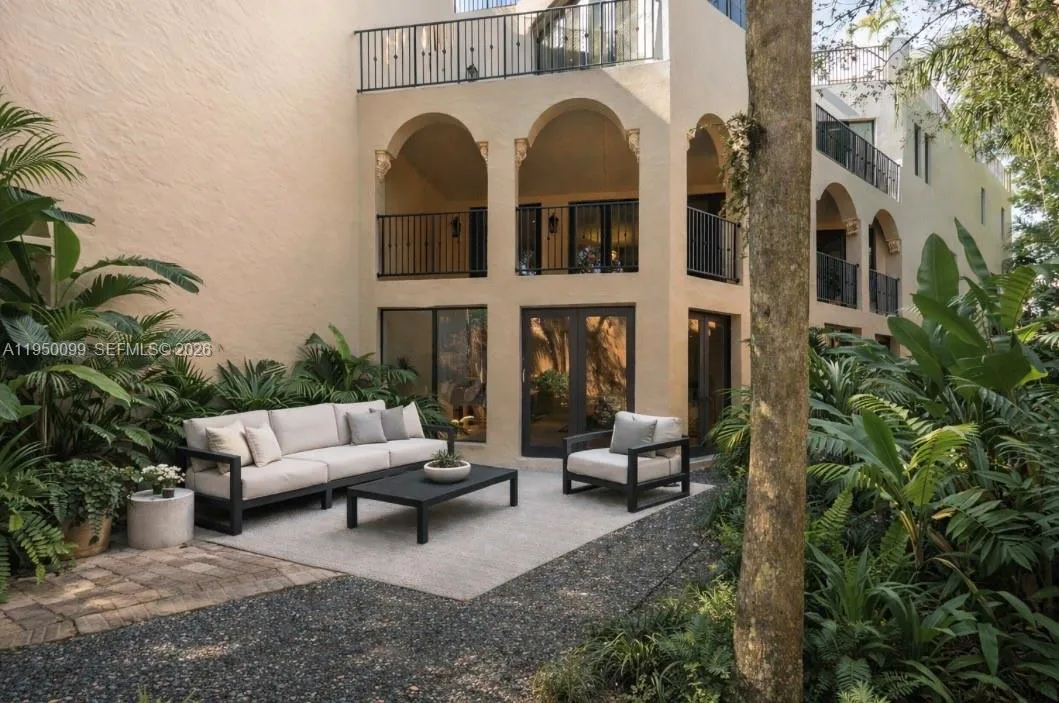 virtual staging