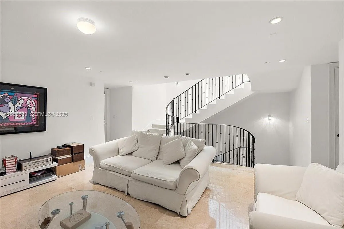 3471 Main Hwy 1240, Miami, Florida 33133, Miami, Florida 33133, 4 Bedrooms Bedrooms, ,4 BathroomsBathrooms,Residential,For Sale,3471 Main Hwy 1240, Miami, Florida 33133,A11950099