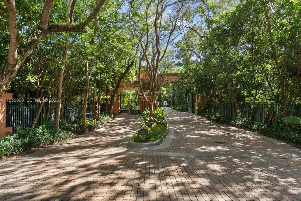 3471 Main Hwy 1240, Miami, Florida 33133, Miami, Florida 33133, 4 Bedrooms Bedrooms, ,4 BathroomsBathrooms,Residential,For Sale,3471 Main Hwy 1240, Miami, Florida 33133,A11950099