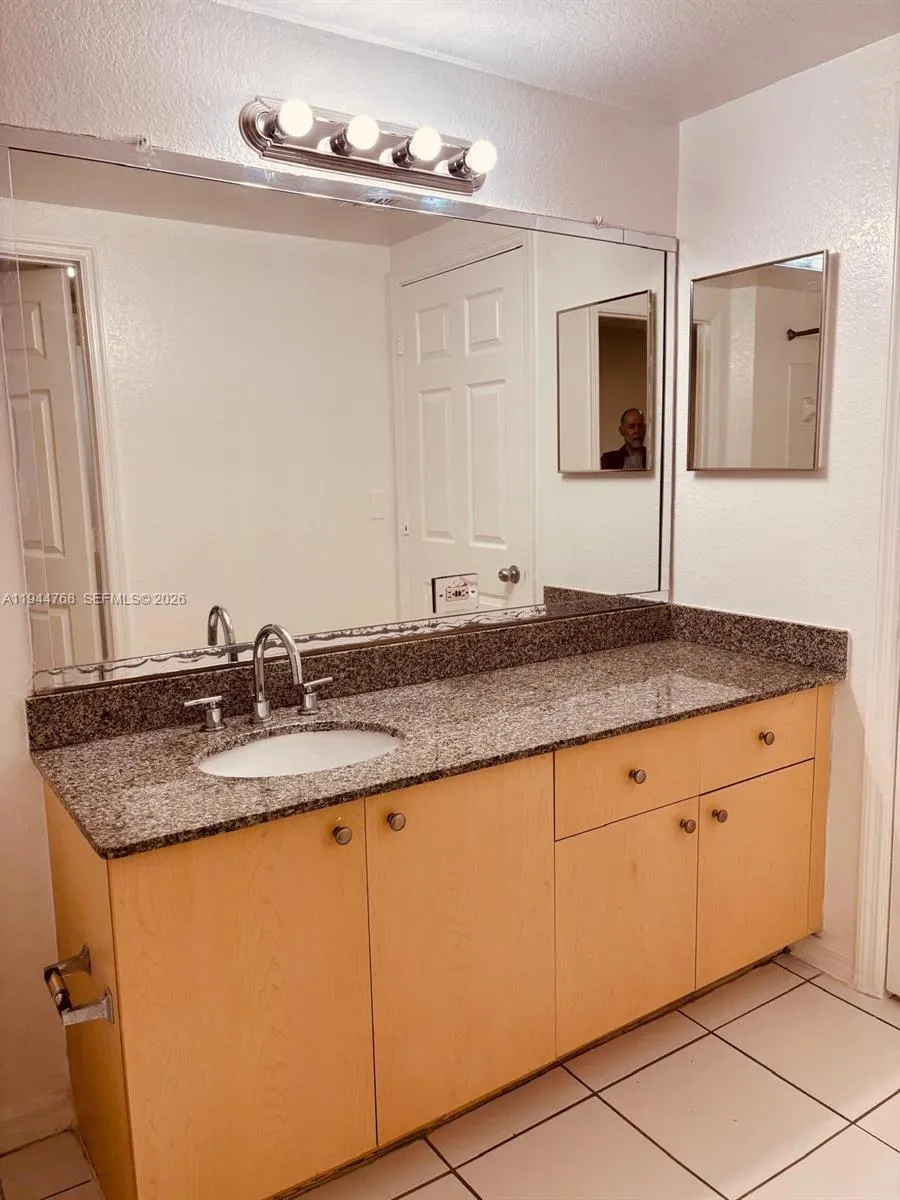 2548 Centergate Dr 203, Miramar, Florida 33025, Miramar, Florida 33025, 1 Bedroom Bedrooms, ,1 BathroomBathrooms,Residential Lease,For Rent,2548 Centergate Dr 203, Miramar, Florida 33025,A11944768