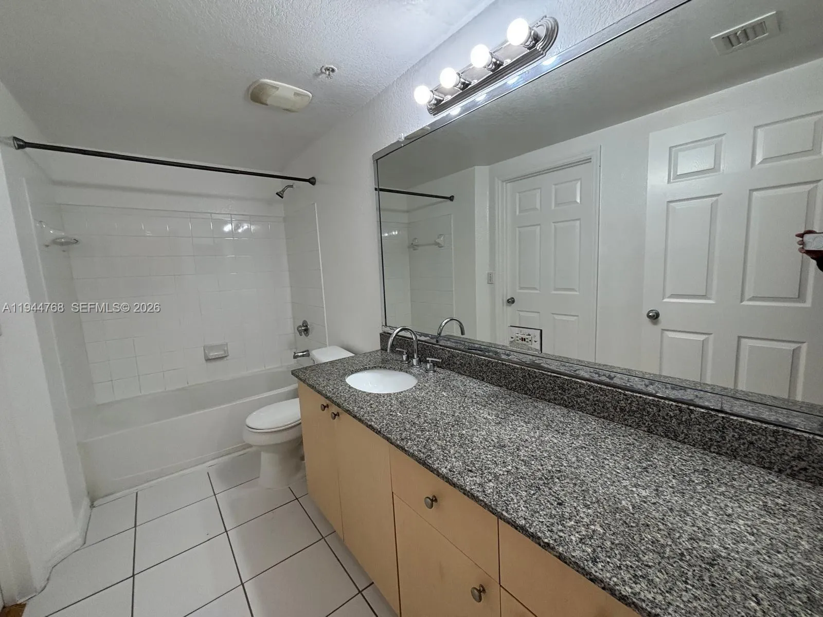 2548 Centergate Dr 203, Miramar, Florida 33025, Miramar, Florida 33025, 1 Bedroom Bedrooms, ,1 BathroomBathrooms,Residential Lease,For Rent,2548 Centergate Dr 203, Miramar, Florida 33025,A11944768