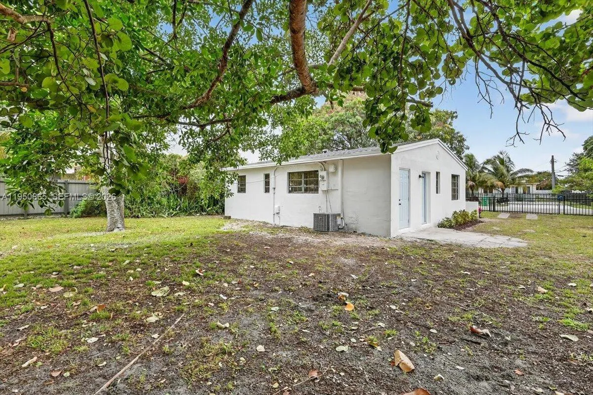 12801 W Randall Park Dr, Miami, Florida 33167, Miami, Florida 33167, 3 Bedrooms Bedrooms, 1 Room Rooms,1 BathroomBathrooms,Residential,For Sale,12801 W Randall Park Dr, Miami, Florida 33167,A11950665
