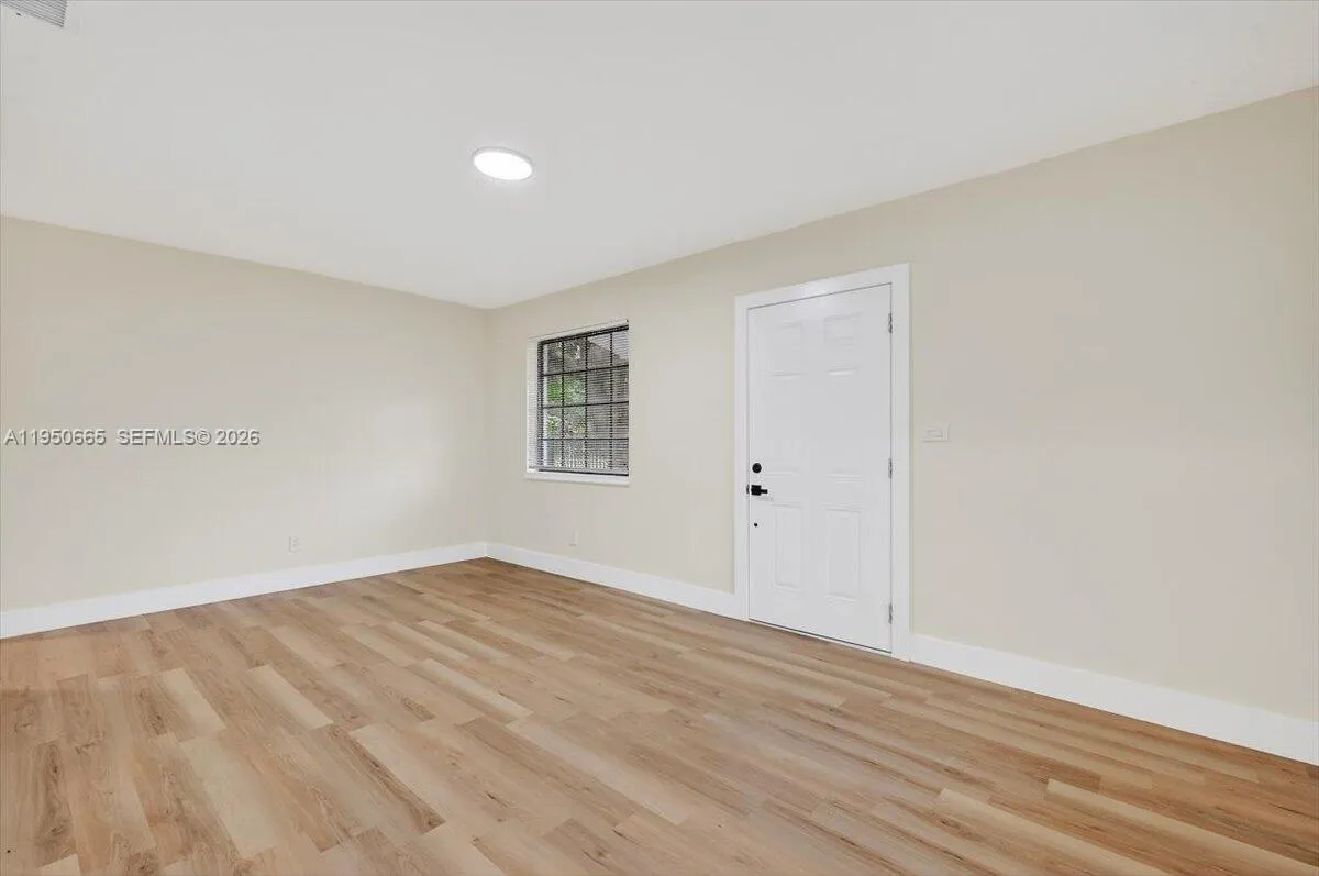 12801 W Randall Park Dr, Miami, Florida 33167, Miami, Florida 33167, 3 Bedrooms Bedrooms, 1 Room Rooms,1 BathroomBathrooms,Residential,For Sale,12801 W Randall Park Dr, Miami, Florida 33167,A11950665