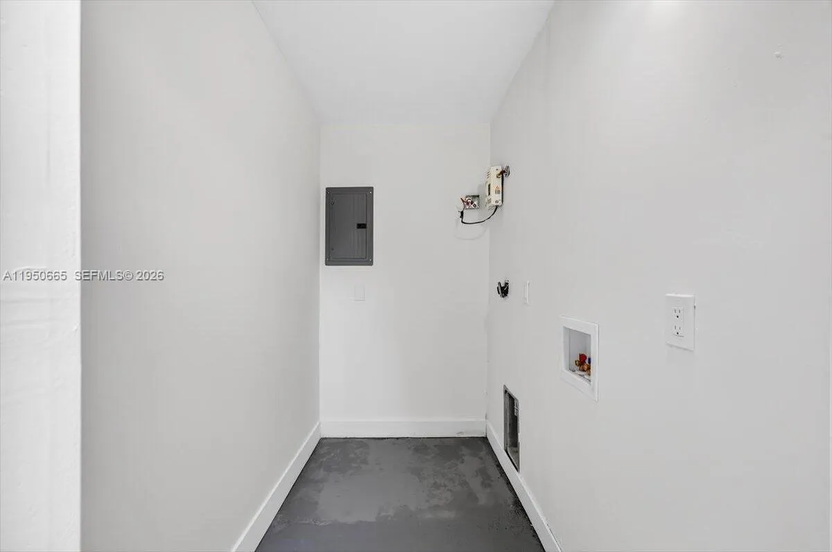 12801 W Randall Park Dr, Miami, Florida 33167, Miami, Florida 33167, 3 Bedrooms Bedrooms, 1 Room Rooms,1 BathroomBathrooms,Residential,For Sale,12801 W Randall Park Dr, Miami, Florida 33167,A11950665