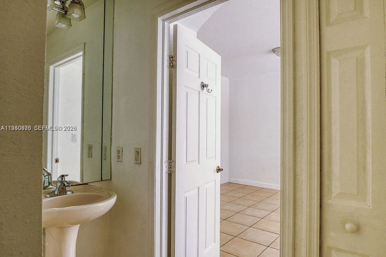 Miami, Florida 33186, 4 Bedrooms Bedrooms, ,2 BathroomsBathrooms,Residential Lease,For Rent,A11950690