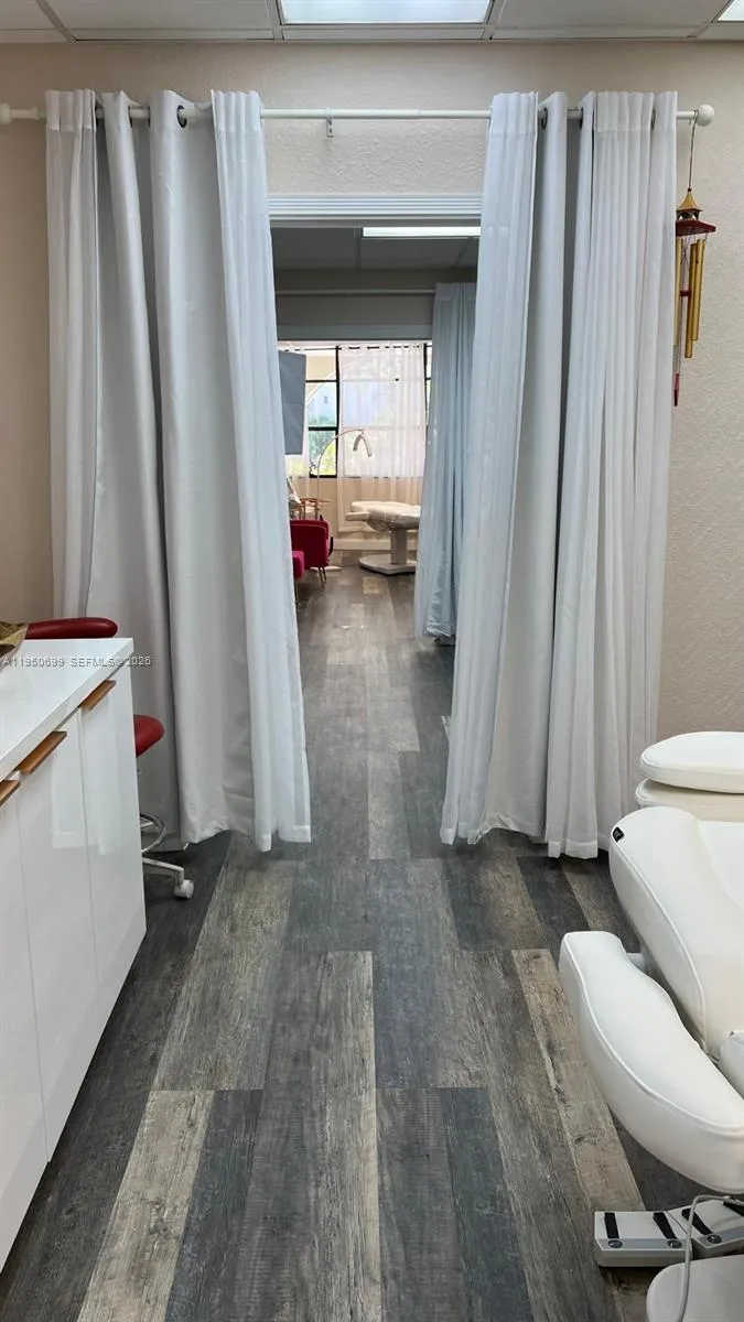 3800 S Ocean Dr 206, Hollywood, Florida 33019, Hollywood, Florida 33019, ,Commercial Sale,For Sale,3800 S Ocean Dr 206, Hollywood, Florida 33019,A11950699