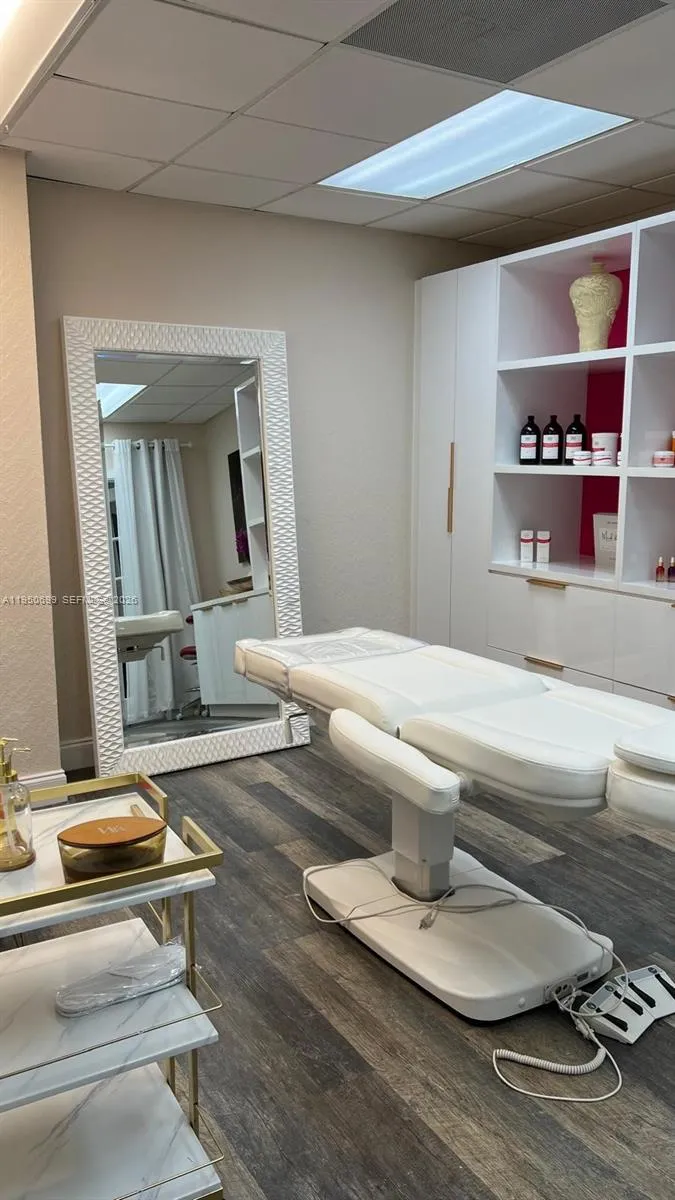 3800 S Ocean Dr 206, Hollywood, Florida 33019, Hollywood, Florida 33019, ,Commercial Sale,For Sale,3800 S Ocean Dr 206, Hollywood, Florida 33019,A11950699