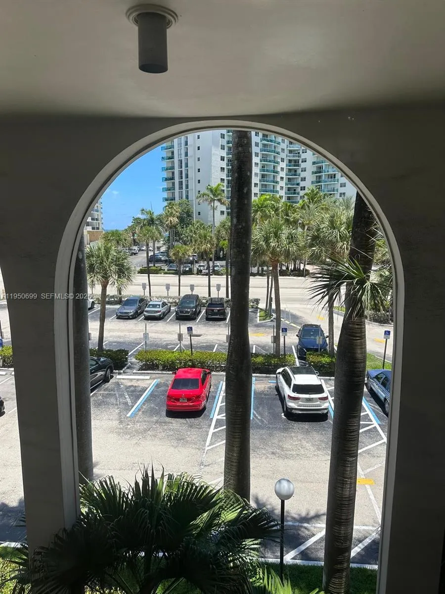3800 S Ocean Dr 206, Hollywood, Florida 33019, Hollywood, Florida 33019, ,Commercial Sale,For Sale,3800 S Ocean Dr 206, Hollywood, Florida 33019,A11950699
