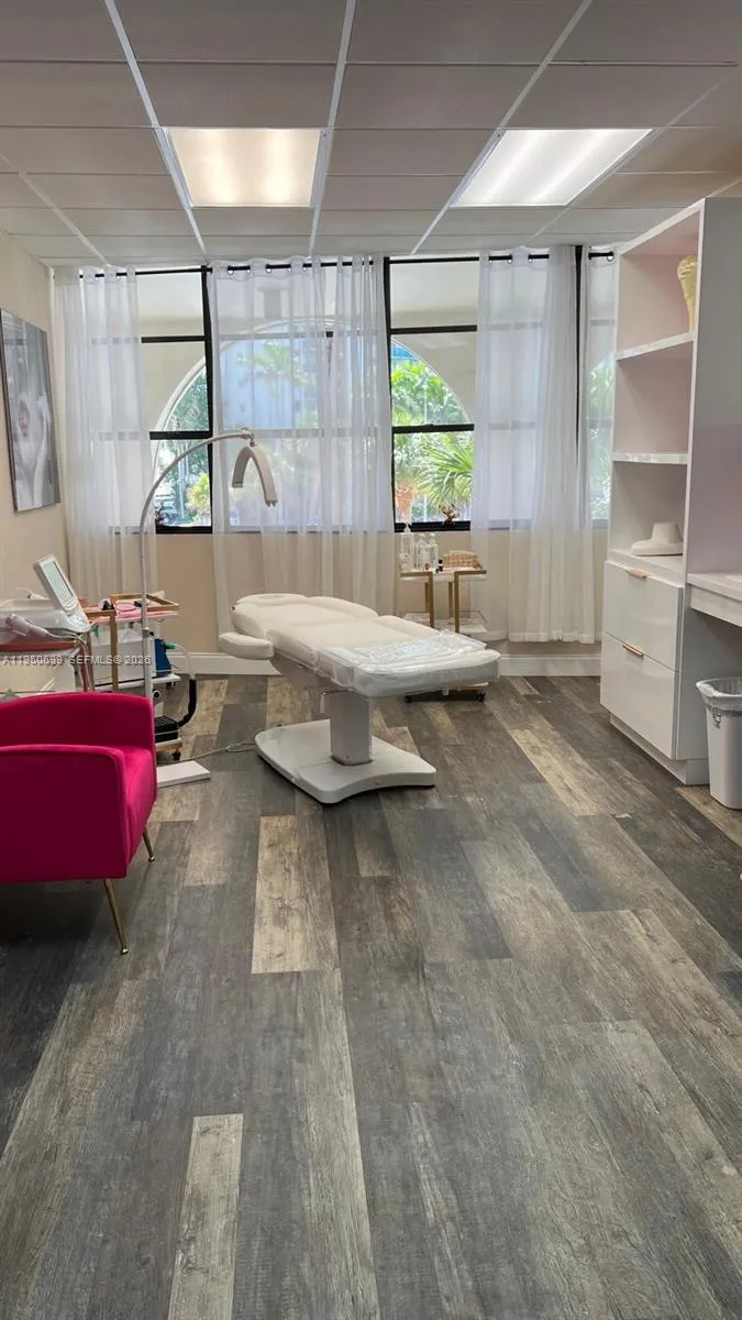 3800 S Ocean Dr 206, Hollywood, Florida 33019, Hollywood, Florida 33019, ,Commercial Sale,For Sale,3800 S Ocean Dr 206, Hollywood, Florida 33019,A11950699