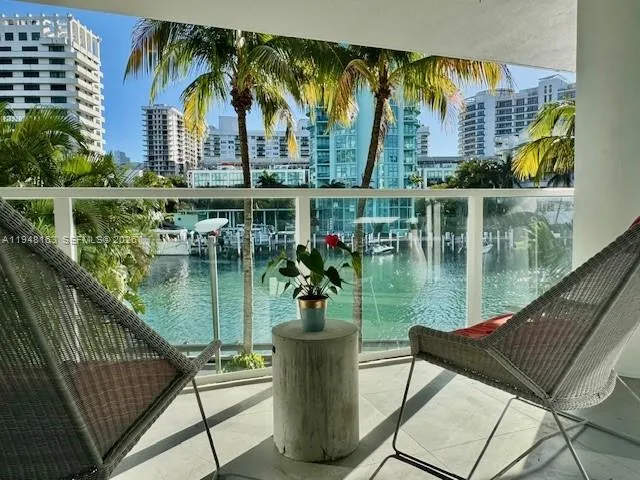 6103 Aqua Ave 105, Miami Beach, Florida 33141, Miami Beach, Florida 33141, 3 Bedrooms Bedrooms, ,3 BathroomsBathrooms,Residential,For Sale,6103 Aqua Ave 105, Miami Beach, Florida 33141,A11948163