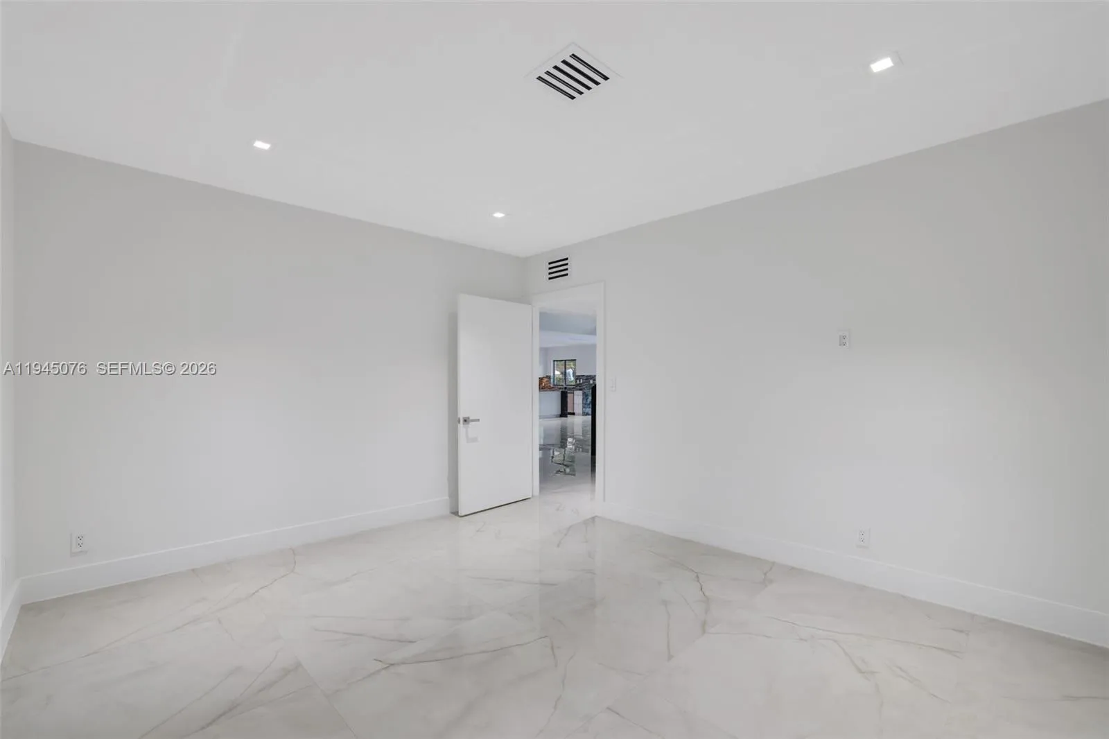 340 Se 13th Ave, Pompano Beach, Florida 33060, Pompano Beach, Florida 33060, 4 Bedrooms Bedrooms, ,3 BathroomsBathrooms,Residential,For Sale,340 Se 13th Ave, Pompano Beach, Florida 33060,A11945076