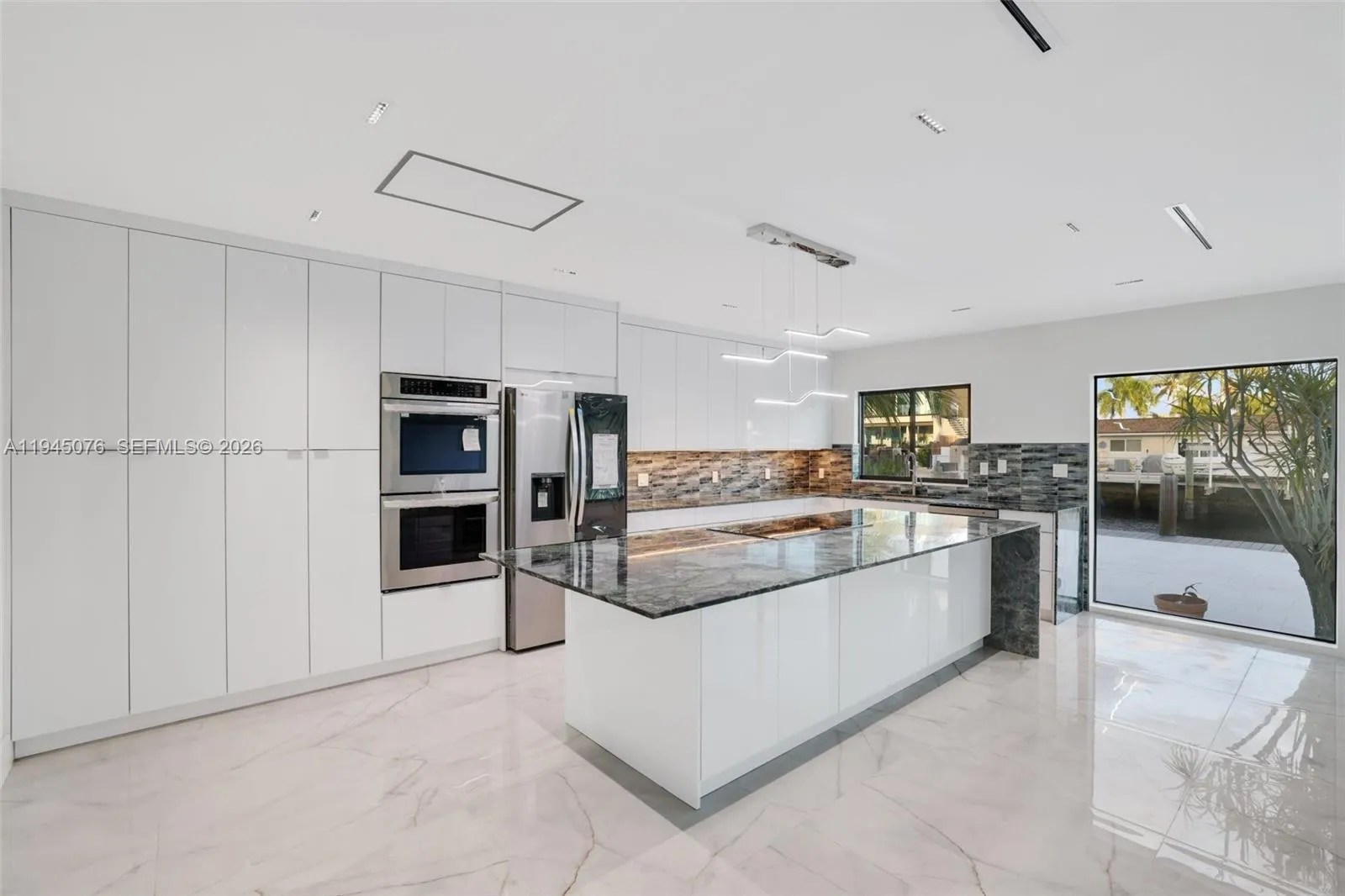 340 Se 13th Ave, Pompano Beach, Florida 33060, Pompano Beach, Florida 33060, 4 Bedrooms Bedrooms, ,3 BathroomsBathrooms,Residential,For Sale,340 Se 13th Ave, Pompano Beach, Florida 33060,A11945076