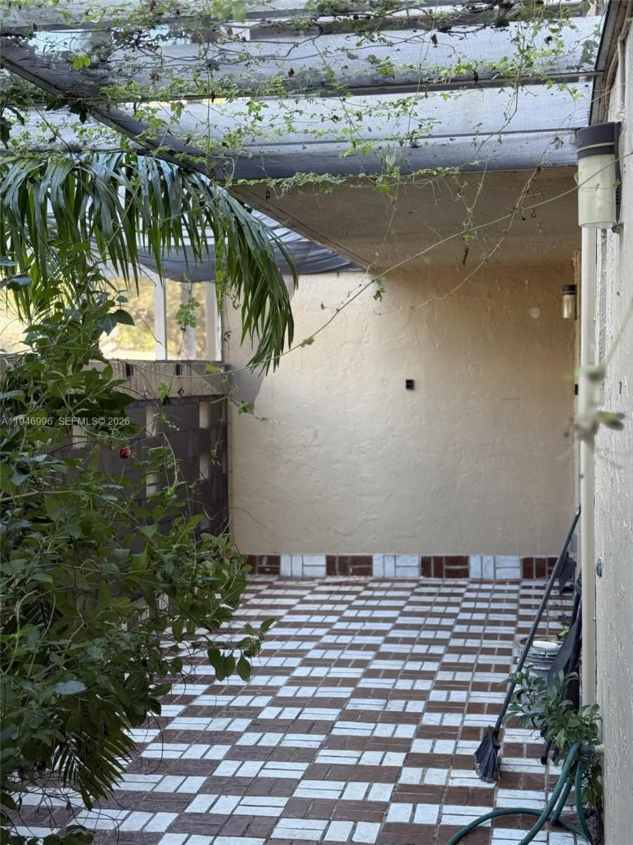 404 Nw 68th Ave 118, Plantation, Florida 33317, Plantation, Florida 33317, 2 Bedrooms Bedrooms, ,2 BathroomsBathrooms,Residential Lease,For Rent,404 Nw 68th Ave 118, Plantation, Florida 33317,A11946996