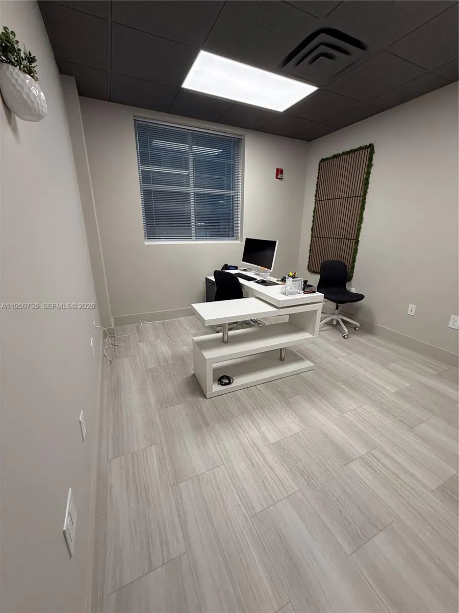 North Miami Beach, Florida 33160, ,Commercial Lease,For Rent,A11950735