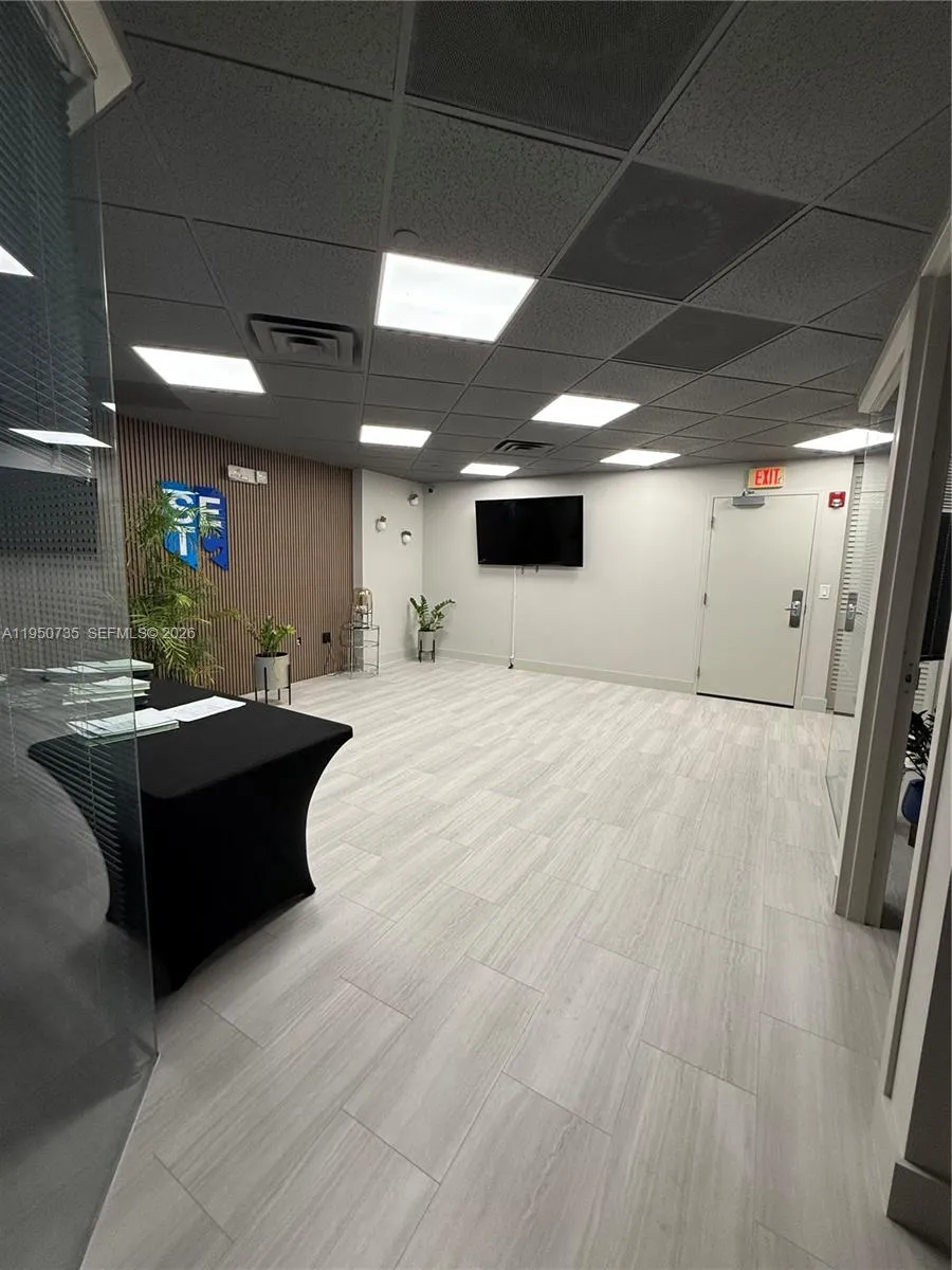 North Miami Beach, Florida 33160, ,Commercial Lease,For Rent,A11950735