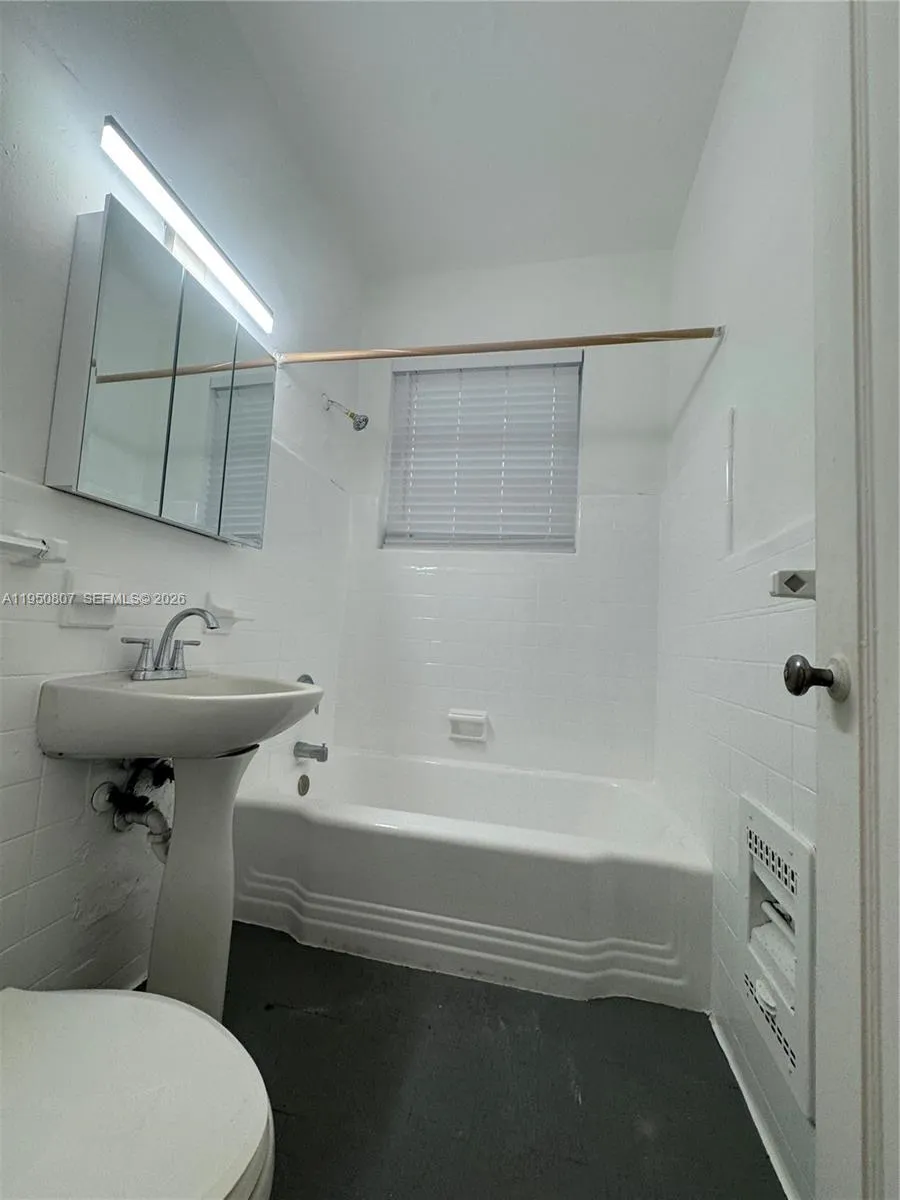 901 Pennsylvania Ave 6, Miami Beach, Florida 33139, Miami Beach, Florida 33139, ,1 BathroomBathrooms,Residential Lease,For Rent,901 Pennsylvania Ave 6, Miami Beach, Florida 33139,A11950807