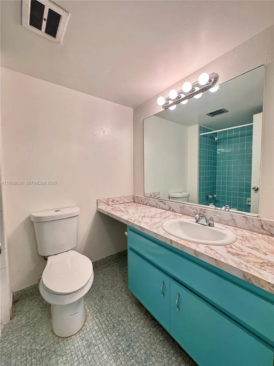 4154 Nw 79th Ave 2b, Doral, Florida 33166, Doral, Florida 33166, 2 Bedrooms Bedrooms, ,2 BathroomsBathrooms,Residential Lease,For Rent,4154 Nw 79th Ave 2b, Doral, Florida 33166,A11950630
