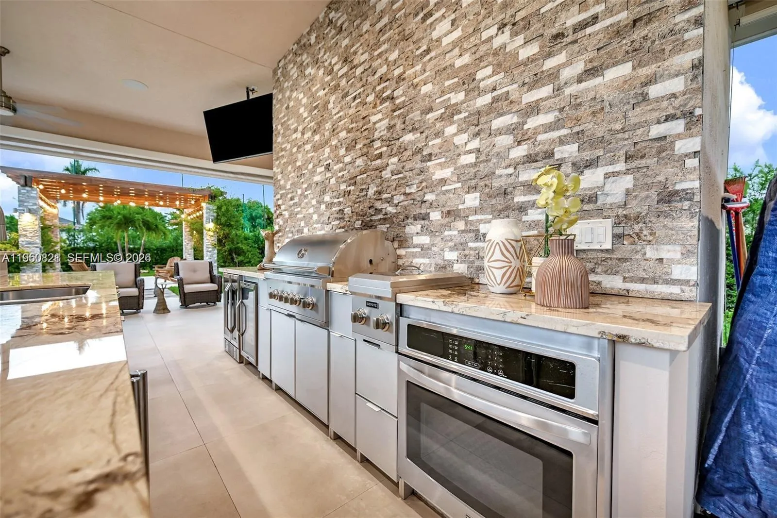 433 Nw 127th Ave, Miami, Florida 33182, Miami, Florida 33182, 5 Bedrooms Bedrooms, ,4 BathroomsBathrooms,Residential,For Sale,433 Nw 127th Ave, Miami, Florida 33182,A11950821