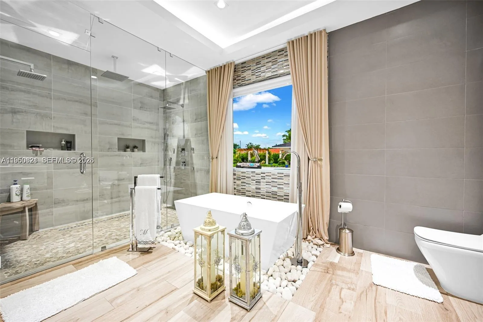 433 Nw 127th Ave, Miami, Florida 33182, Miami, Florida 33182, 5 Bedrooms Bedrooms, ,4 BathroomsBathrooms,Residential,For Sale,433 Nw 127th Ave, Miami, Florida 33182,A11950821