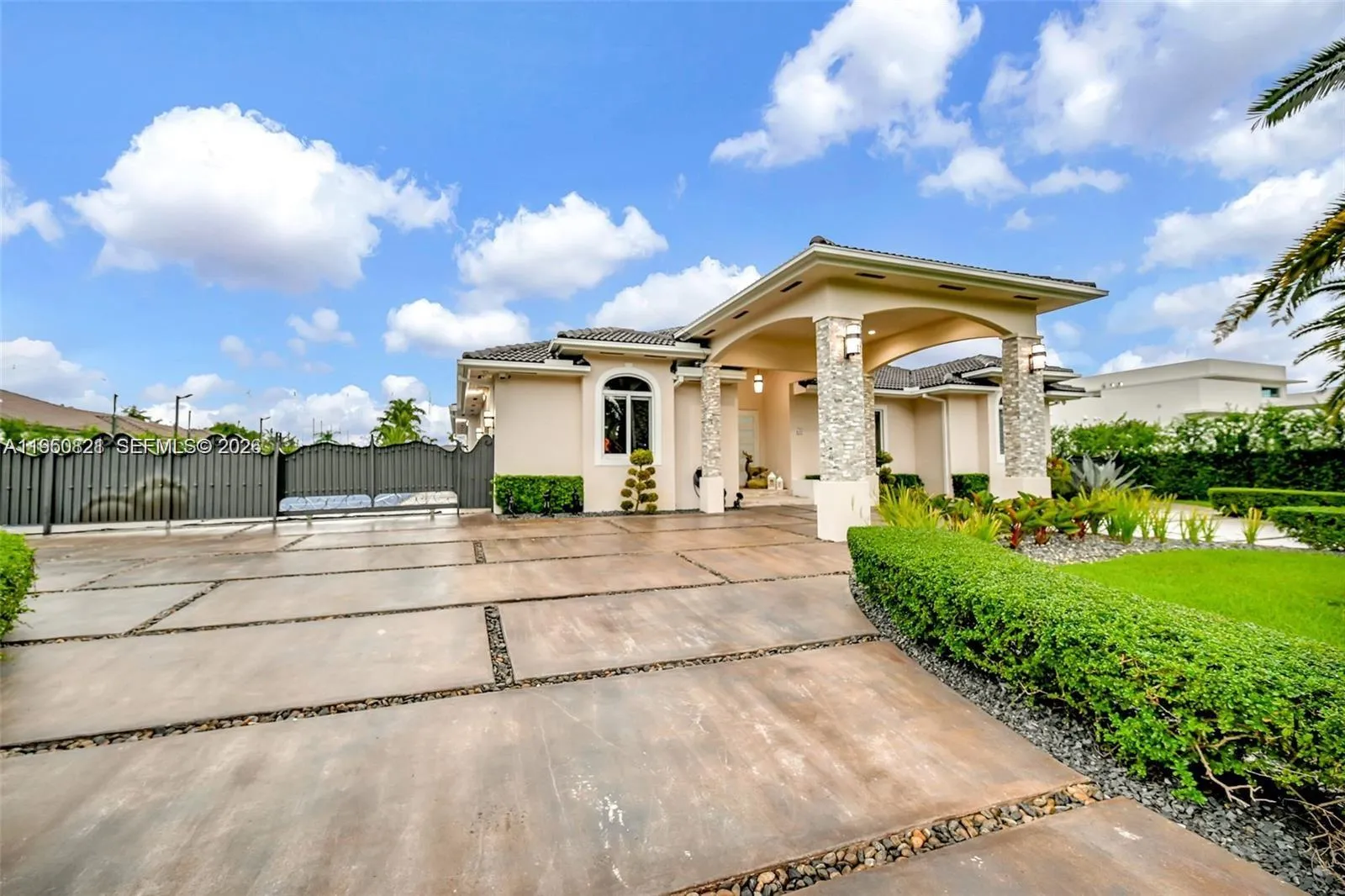 433 Nw 127th Ave, Miami, Florida 33182, Miami, Florida 33182, 5 Bedrooms Bedrooms, ,4 BathroomsBathrooms,Residential,For Sale,433 Nw 127th Ave, Miami, Florida 33182,A11950821