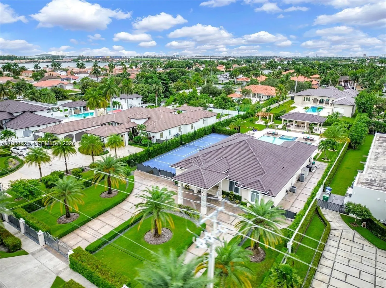 433 Nw 127th Ave, Miami, Florida 33182, Miami, Florida 33182, 5 Bedrooms Bedrooms, ,4 BathroomsBathrooms,Residential,For Sale,433 Nw 127th Ave, Miami, Florida 33182,A11950821