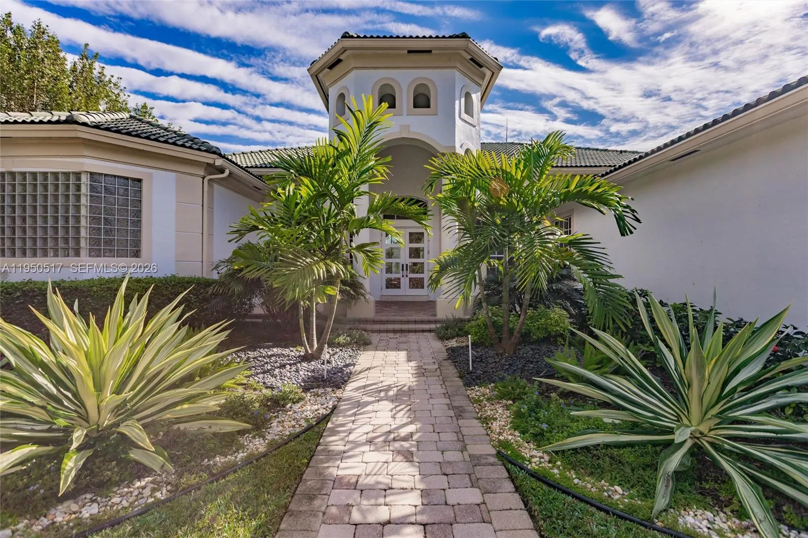 3250 W Stonebrook Cir, Davie, Florida 33330, Davie, Florida 33330, 5 Bedrooms Bedrooms, ,5 BathroomsBathrooms,Residential,For Sale,3250 W Stonebrook Cir, Davie, Florida 33330,A11950517
