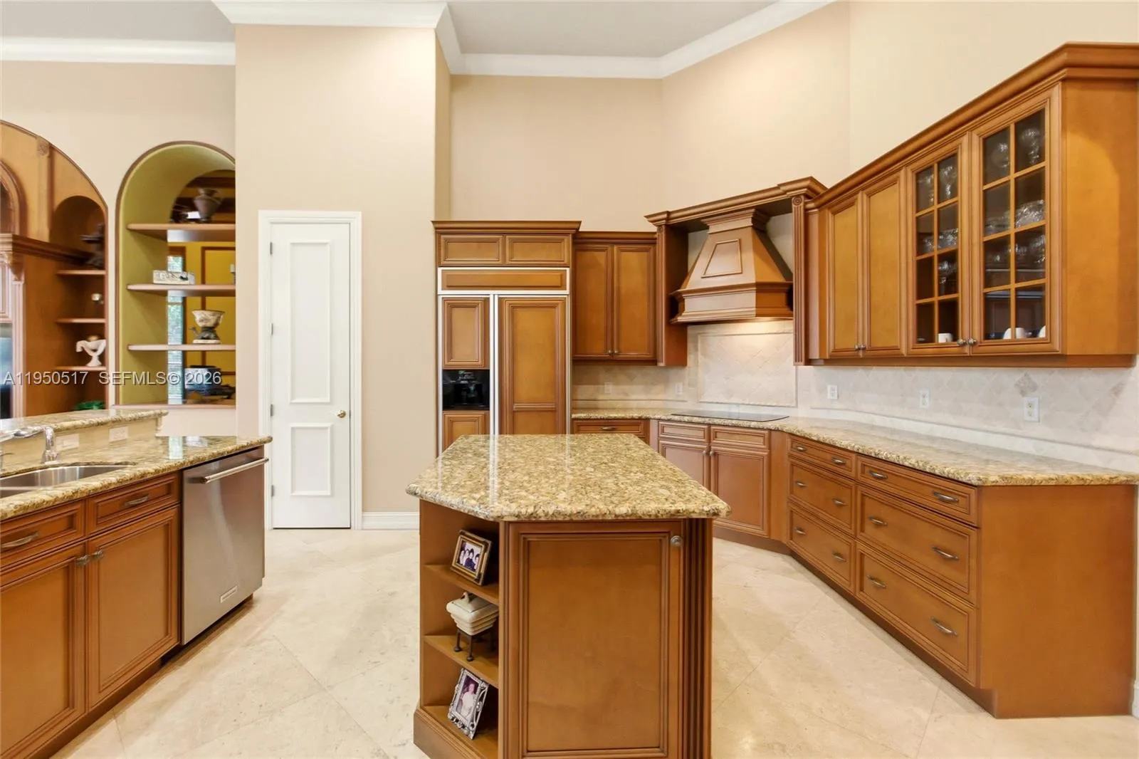 3250 W Stonebrook Cir, Davie, Florida 33330, Davie, Florida 33330, 5 Bedrooms Bedrooms, ,5 BathroomsBathrooms,Residential,For Sale,3250 W Stonebrook Cir, Davie, Florida 33330,A11950517