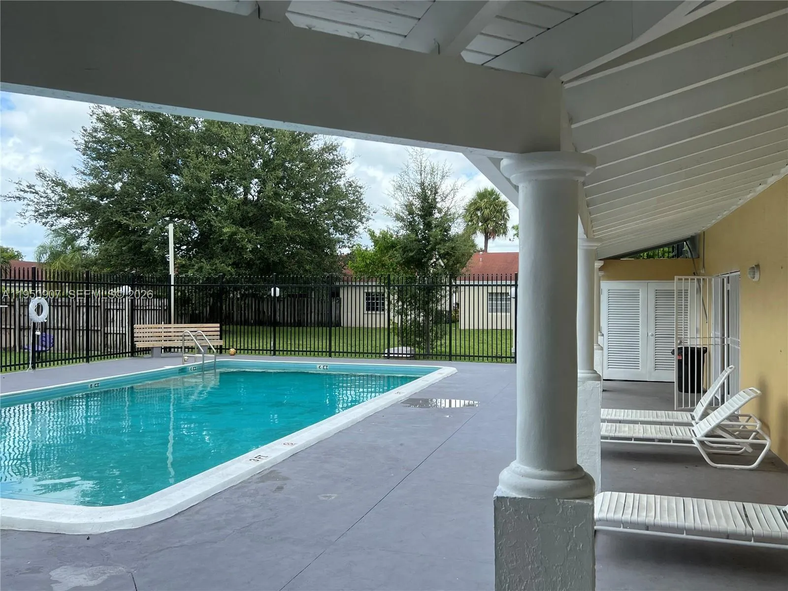 809 Ne 214th Ln 2, Miami, Florida 33179, Miami, Florida 33179, 2 Bedrooms Bedrooms, ,2 BathroomsBathrooms,Residential Lease,For Rent,809 Ne 214th Ln 2, Miami, Florida 33179,A11950907