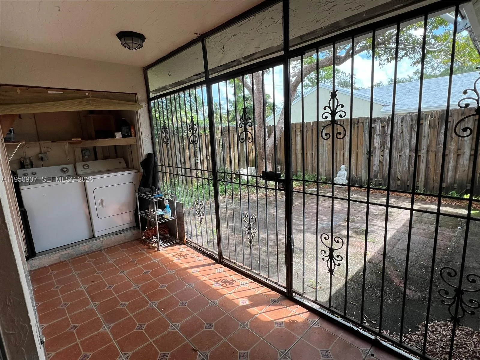 809 Ne 214th Ln 2, Miami, Florida 33179, Miami, Florida 33179, 2 Bedrooms Bedrooms, ,2 BathroomsBathrooms,Residential Lease,For Rent,809 Ne 214th Ln 2, Miami, Florida 33179,A11950907