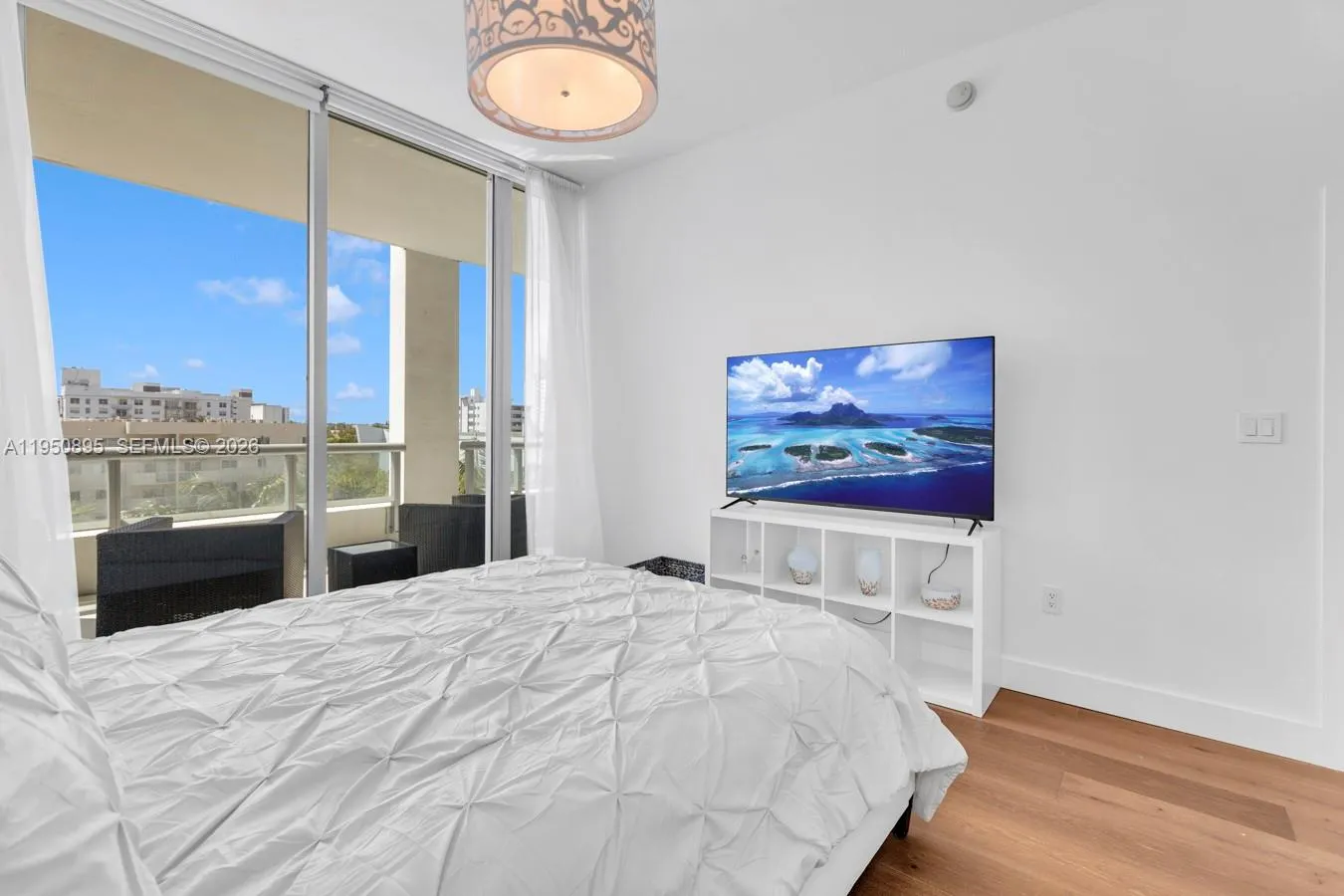 6799 Collins Ave 412, Miami Beach, Florida 33141, Miami Beach, Florida 33141, 2 Bedrooms Bedrooms, ,2 BathroomsBathrooms,Residential Lease,For Rent,6799 Collins Ave 412, Miami Beach, Florida 33141,A11950895