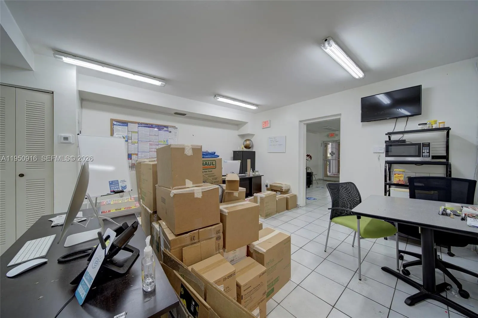 330 W 9th St, Hialeah, Florida 33010, Hialeah, Florida 33010, ,Commercial Lease,For Rent,330 W 9th St, Hialeah, Florida 33010,A11950916