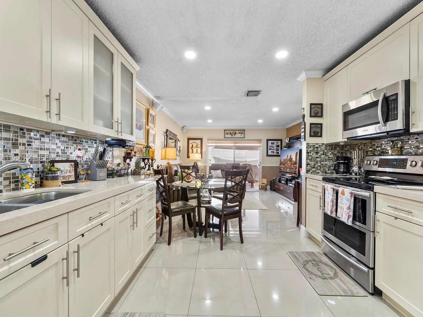 13821 Sw 102nd Ter, Miami, Florida 33186, Miami, Florida 33186, 3 Bedrooms Bedrooms, ,2 BathroomsBathrooms,Residential,For Sale,13821 Sw 102nd Ter, Miami, Florida 33186,A11950150