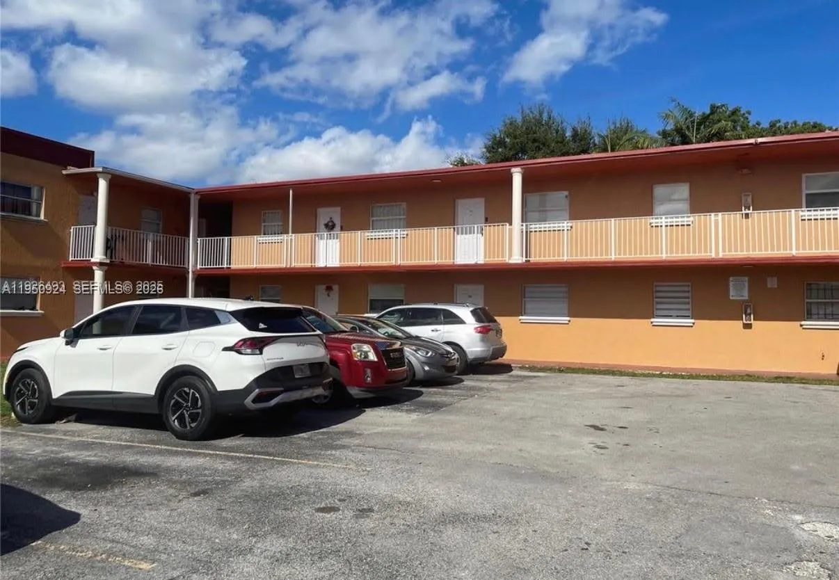 1245 W 24th St 123, Hialeah, Florida 33010, Hialeah, Florida 33010, 2 Bedrooms Bedrooms, ,1 BathroomBathrooms,Residential Lease,For Rent,1245 W 24th St 123, Hialeah, Florida 33010,A11950924
