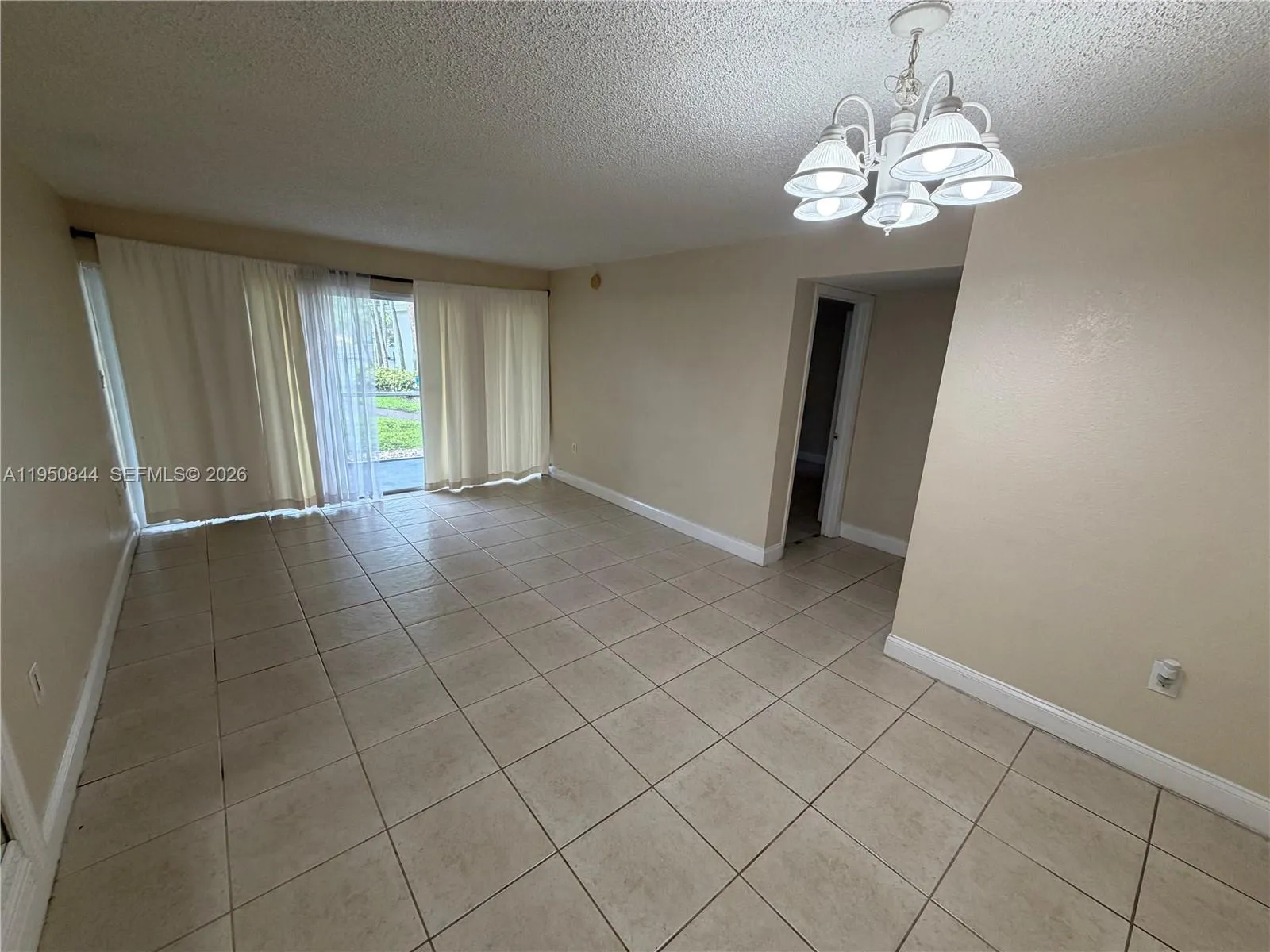 4235 N University Dr 107, Sunrise, Florida 33351, Sunrise, Florida 33351, 2 Bedrooms Bedrooms, ,2 BathroomsBathrooms,Residential Lease,For Rent,4235 N University Dr 107, Sunrise, Florida 33351,A11950844