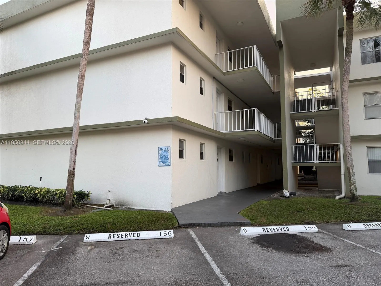 4235 N University Dr 107, Sunrise, Florida 33351, Sunrise, Florida 33351, 2 Bedrooms Bedrooms, ,2 BathroomsBathrooms,Residential Lease,For Rent,4235 N University Dr 107, Sunrise, Florida 33351,A11950844