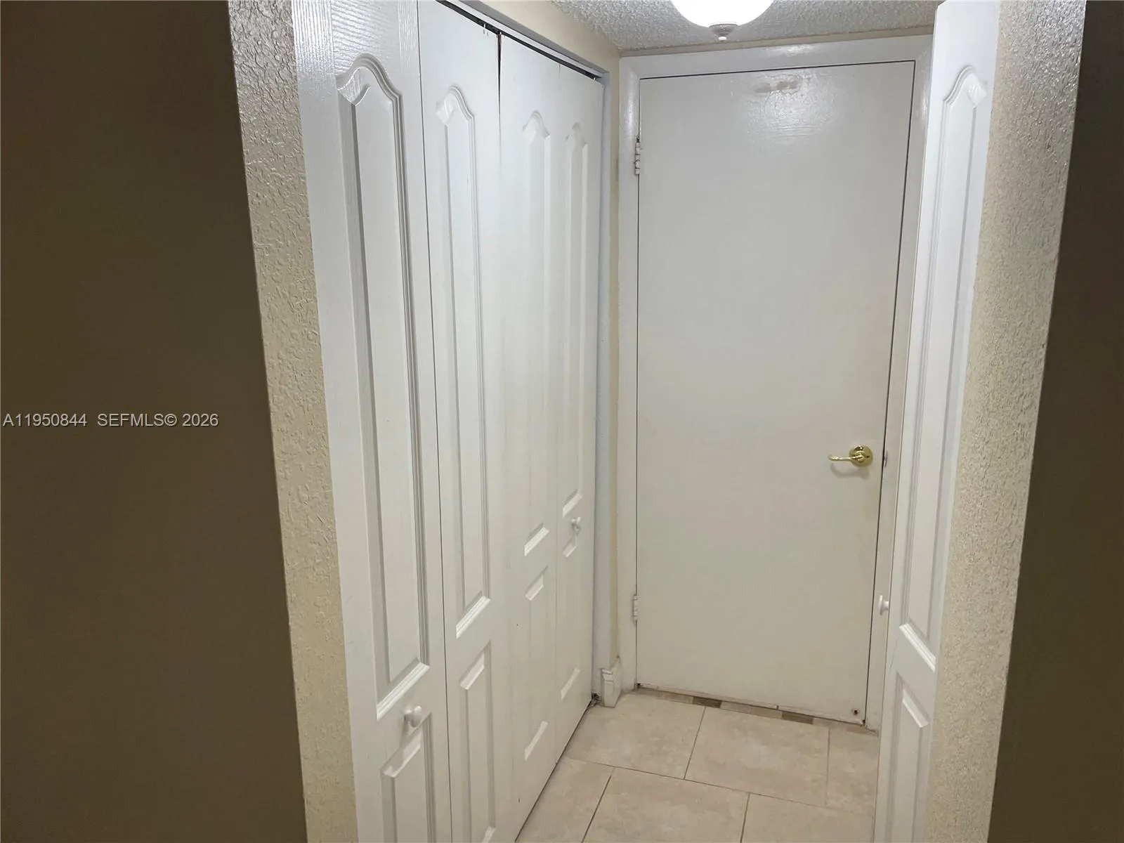 4235 N University Dr 107, Sunrise, Florida 33351, Sunrise, Florida 33351, 2 Bedrooms Bedrooms, ,2 BathroomsBathrooms,Residential Lease,For Rent,4235 N University Dr 107, Sunrise, Florida 33351,A11950844