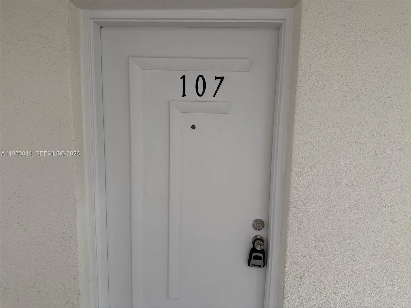 4235 N University Dr 107, Sunrise, Florida 33351, Sunrise, Florida 33351, 2 Bedrooms Bedrooms, ,2 BathroomsBathrooms,Residential Lease,For Rent,4235 N University Dr 107, Sunrise, Florida 33351,A11950844