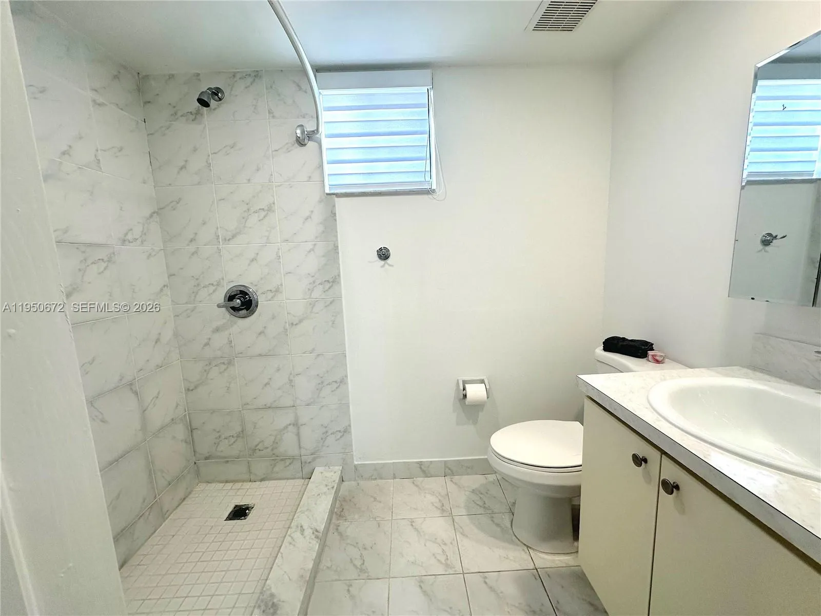 9340 Fontainebleau Blvd 406, Miami, Florida 33172, Miami, Florida 33172, 3 Bedrooms Bedrooms, ,2 BathroomsBathrooms,Residential Lease,For Rent,9340 Fontainebleau Blvd 406, Miami, Florida 33172,A11950672