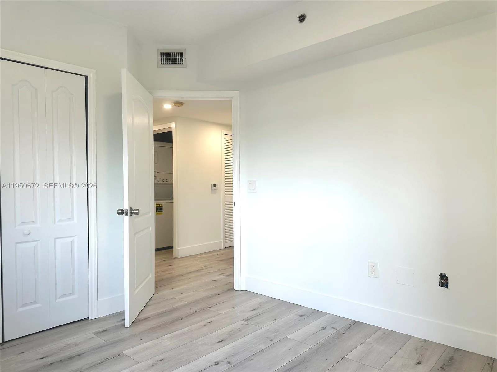 9340 Fontainebleau Blvd 406, Miami, Florida 33172, Miami, Florida 33172, 3 Bedrooms Bedrooms, ,2 BathroomsBathrooms,Residential Lease,For Rent,9340 Fontainebleau Blvd 406, Miami, Florida 33172,A11950672