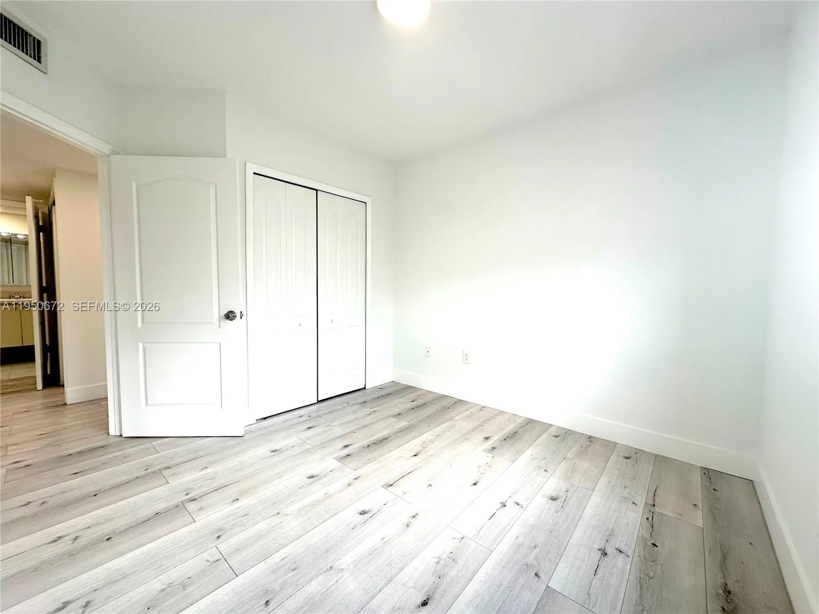 9340 Fontainebleau Blvd 406, Miami, Florida 33172, Miami, Florida 33172, 3 Bedrooms Bedrooms, ,2 BathroomsBathrooms,Residential Lease,For Rent,9340 Fontainebleau Blvd 406, Miami, Florida 33172,A11950672