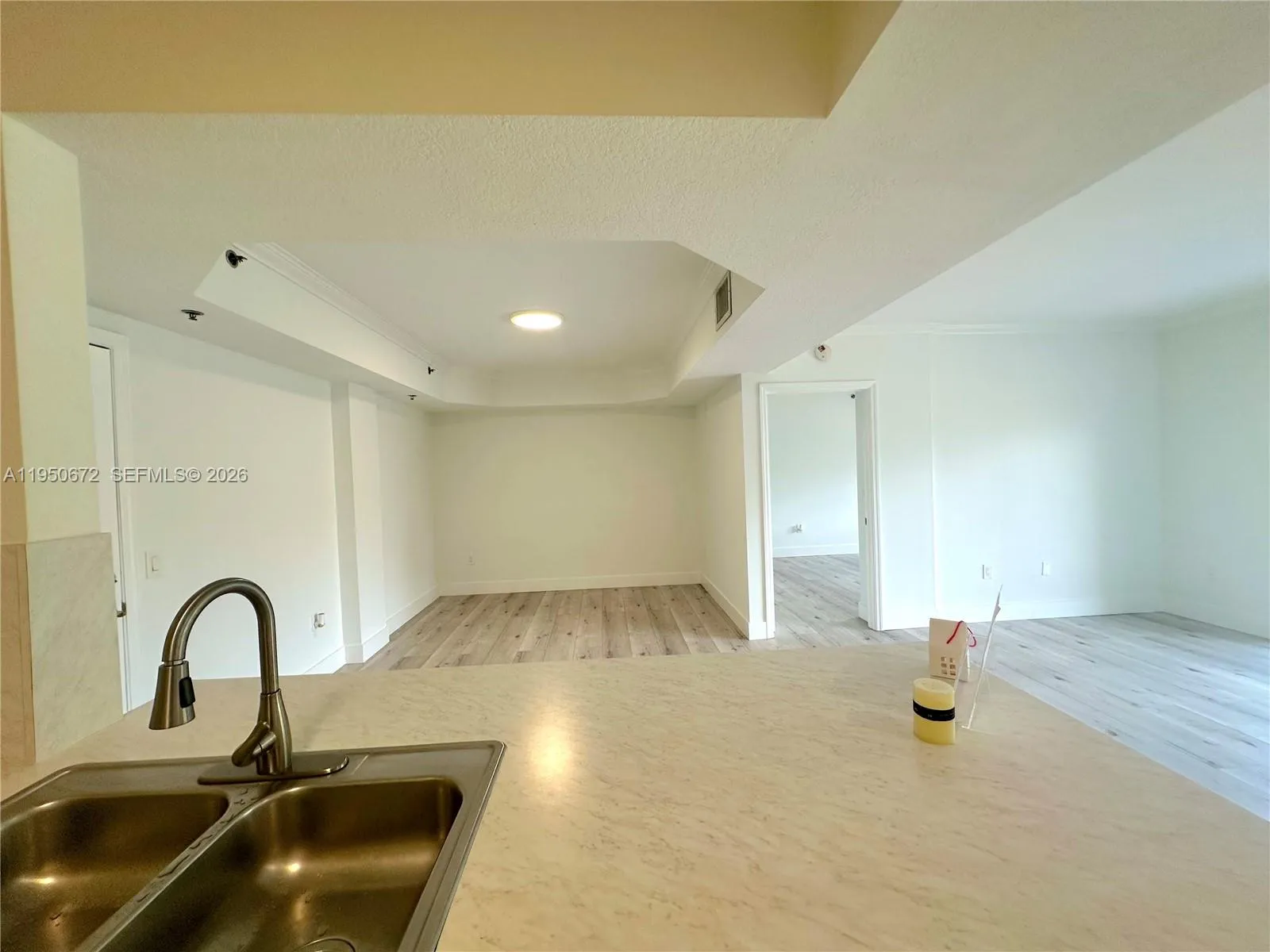 9340 Fontainebleau Blvd 406, Miami, Florida 33172, Miami, Florida 33172, 3 Bedrooms Bedrooms, ,2 BathroomsBathrooms,Residential Lease,For Rent,9340 Fontainebleau Blvd 406, Miami, Florida 33172,A11950672