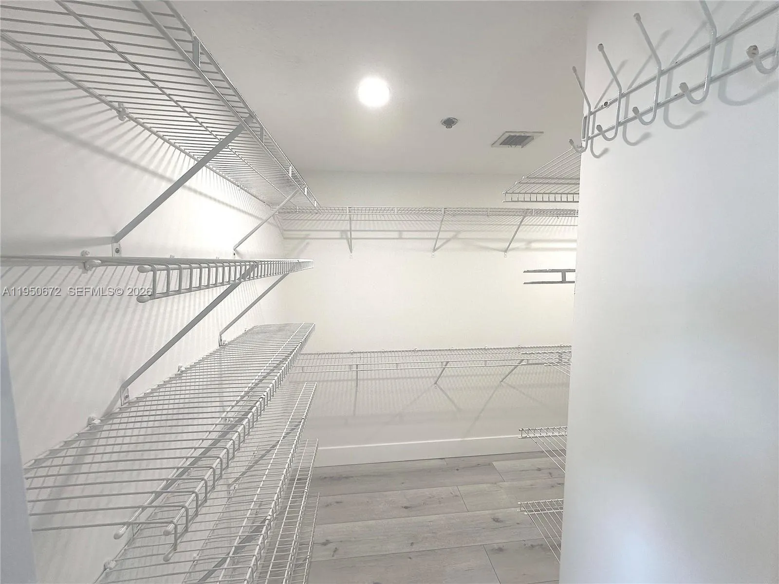 9340 Fontainebleau Blvd 406, Miami, Florida 33172, Miami, Florida 33172, 3 Bedrooms Bedrooms, ,2 BathroomsBathrooms,Residential Lease,For Rent,9340 Fontainebleau Blvd 406, Miami, Florida 33172,A11950672