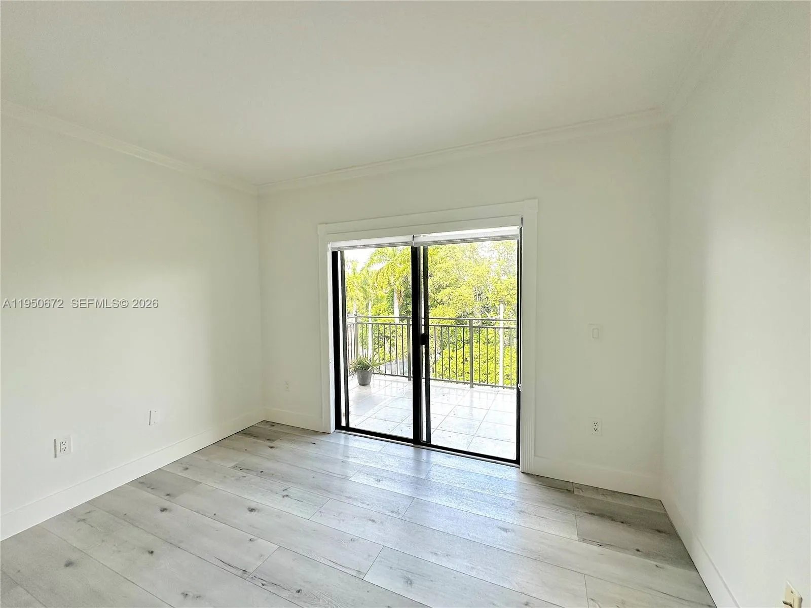 9340 Fontainebleau Blvd 406, Miami, Florida 33172, Miami, Florida 33172, 3 Bedrooms Bedrooms, ,2 BathroomsBathrooms,Residential Lease,For Rent,9340 Fontainebleau Blvd 406, Miami, Florida 33172,A11950672