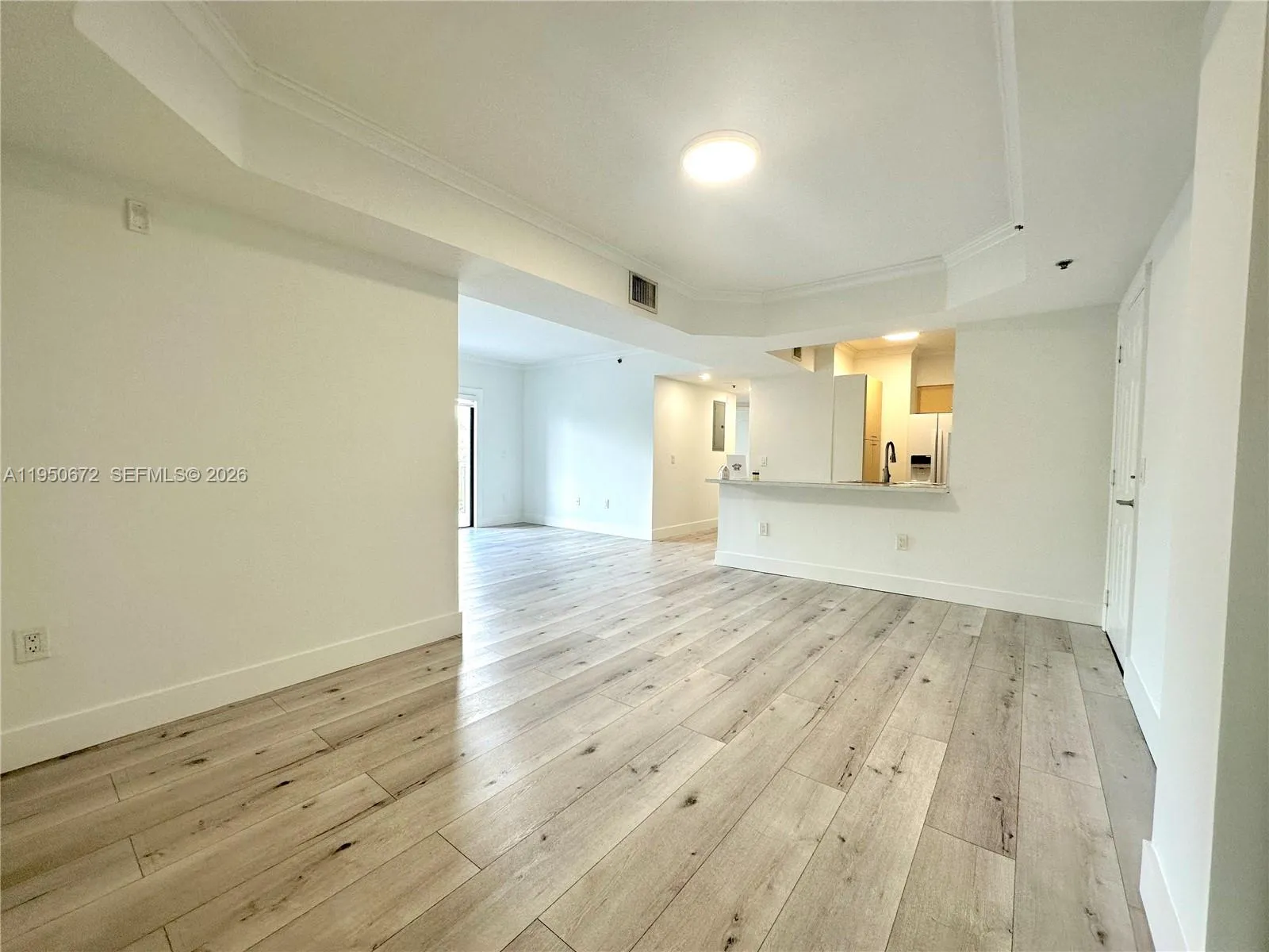 9340 Fontainebleau Blvd 406, Miami, Florida 33172, Miami, Florida 33172, 3 Bedrooms Bedrooms, ,2 BathroomsBathrooms,Residential Lease,For Rent,9340 Fontainebleau Blvd 406, Miami, Florida 33172,A11950672