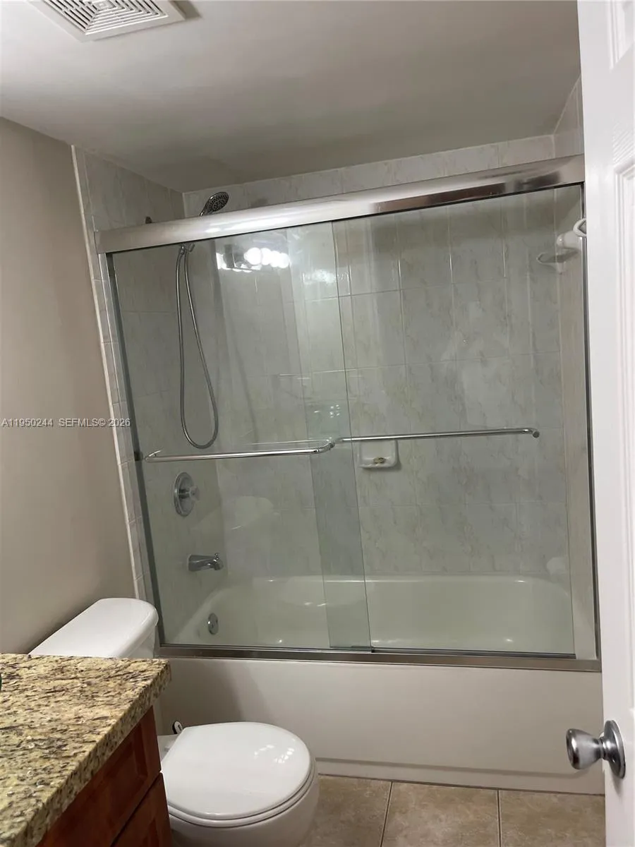 4785 Sw 62nd Ave 101, Davie, Florida 33314, Davie, Florida 33314, 3 Bedrooms Bedrooms, ,2 BathroomsBathrooms,Residential Lease,For Rent,4785 Sw 62nd Ave 101, Davie, Florida 33314,A11950244